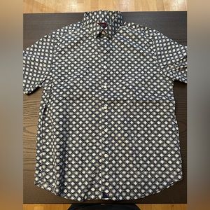 Untuckit short sleeve button up